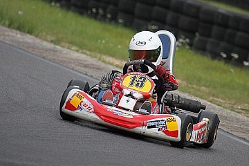 Robin Falkenbach Mischt Vorne Mit ADAC Kart Masters Motorsport XL