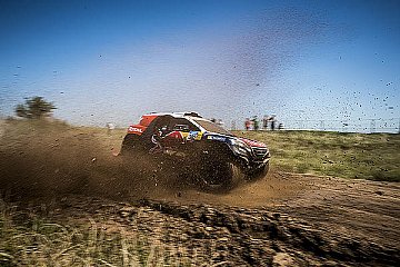 Erste Dakar Etappe für den neuen Peugeot 2008 DKR Rallye Dakar