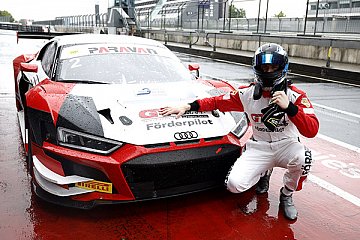 Sprintsieg F R Julian Hanses Beim Heimrennen Auf Dem N Rburgring Gtc