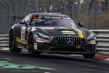 Black Falcon Startet Mit Sieben Autos Beim Zweiten Vln Lauf